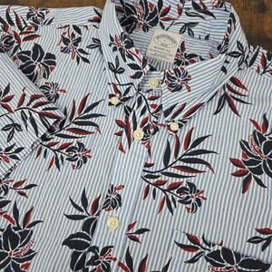 Brooks Brothers Regent Men's Short Sleeve Button Down Blue White Seersucker Sz L